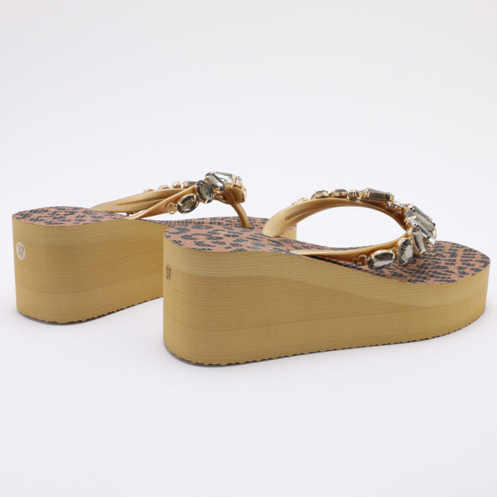 Chanclas Flip Flop de Cuña con Pedrería Animal Print Camel - Imagen 6