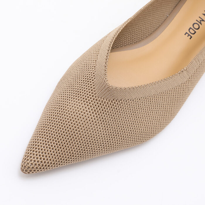 Zapato en Punta de Tejido Elástico Taupe - Imagen 4